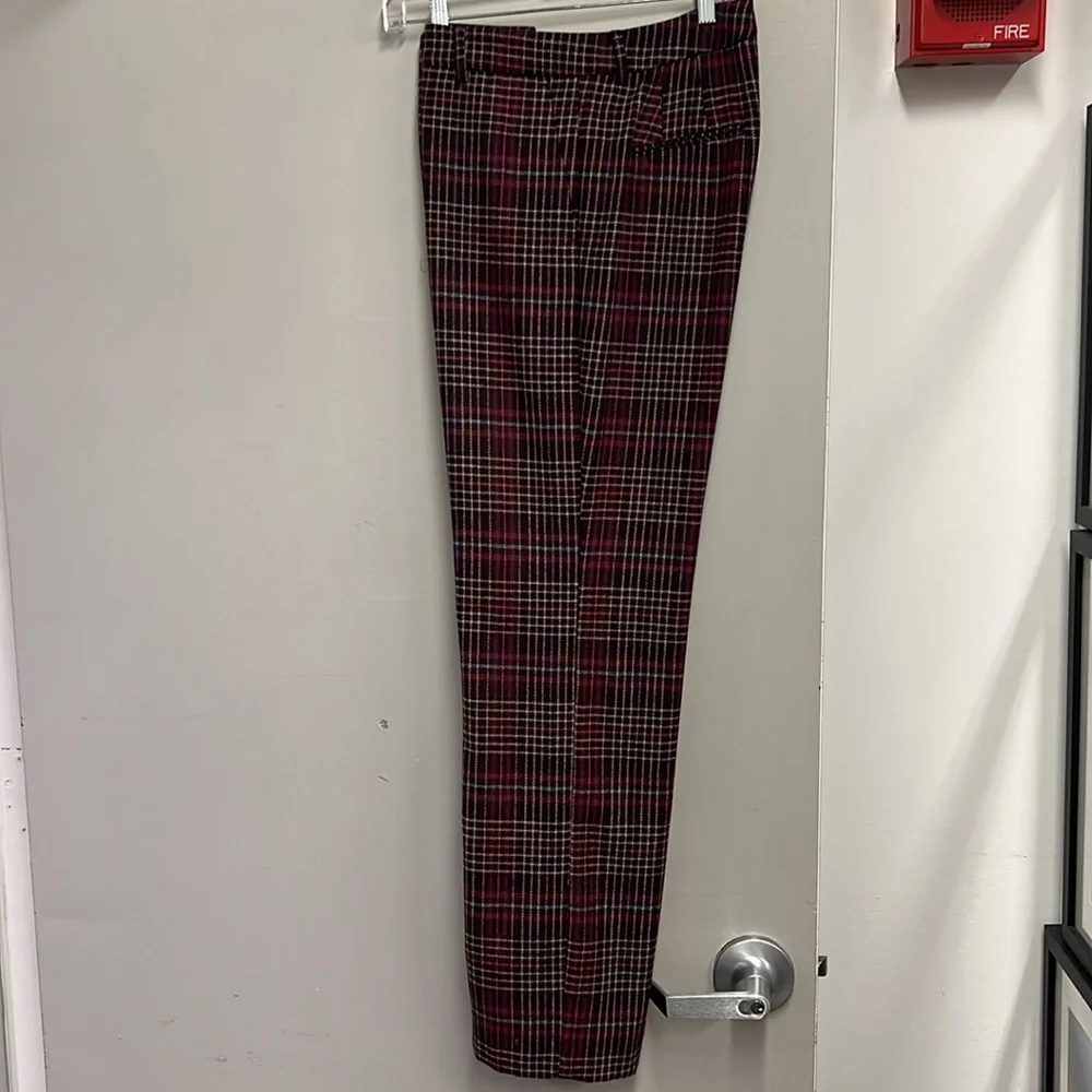 Ann Taylor burgundy plaid three piece suit. Jacket pants and wrap. - Picture 9 of 13